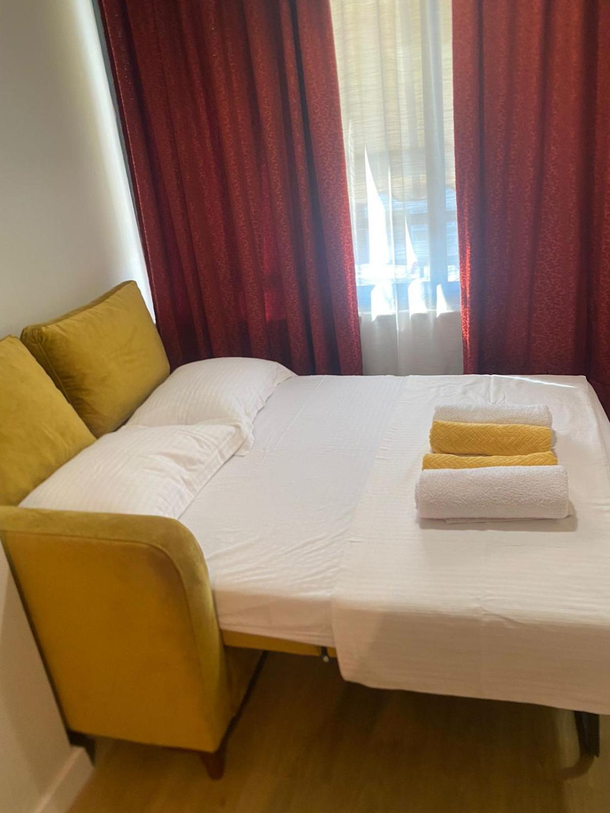 Mina Apartment Tirana Esterno foto